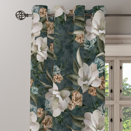 Zasłona w zielone kwiaty