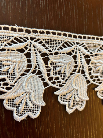 Gipiura tulipan 9cm.