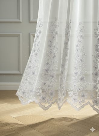 Firana na metry z kwiatowym haftem