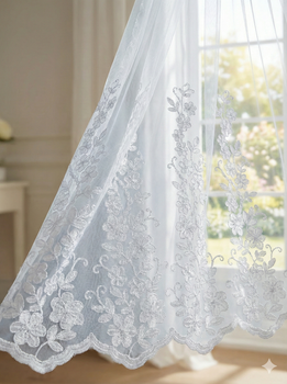 Firana na metry z kwiatowym haftem