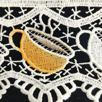 Gipiura ecru z filiżankami | 8 cm