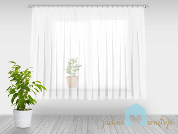 Klasyczna firana z białego woalu - szyta na miarę